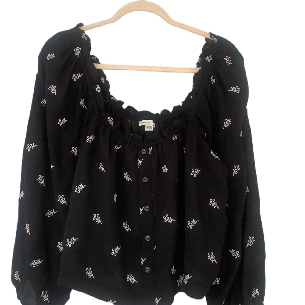 American Eagle Outfitters Black Ruffled 3/4 Sleeve Blouse – Size M